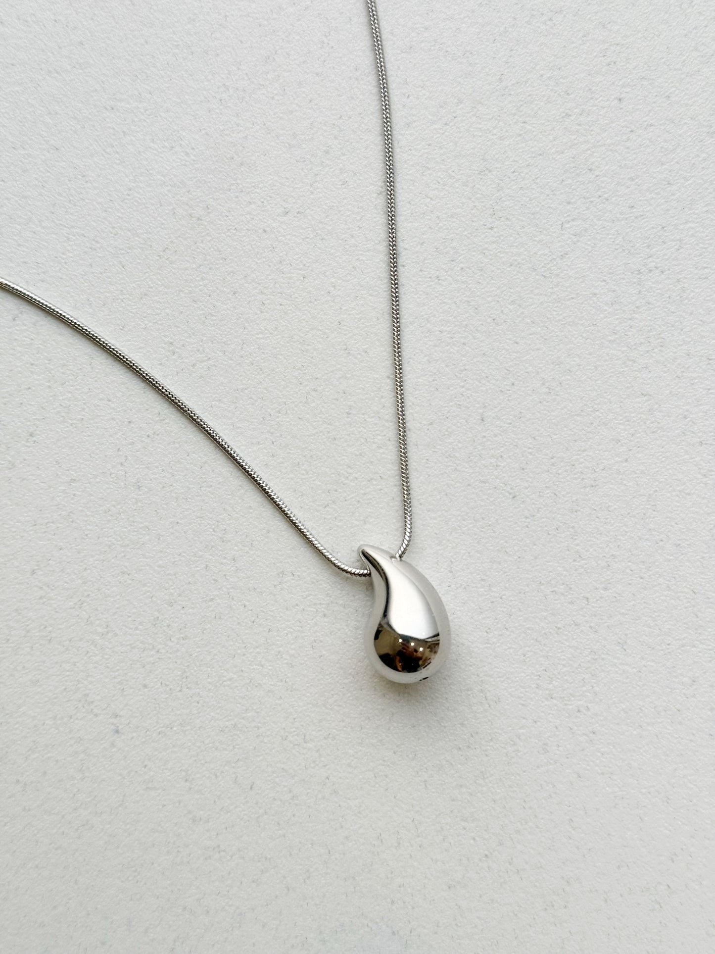 Collana Virgola