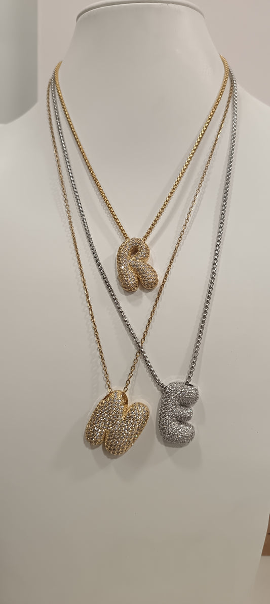 Collana lettera big iniziale