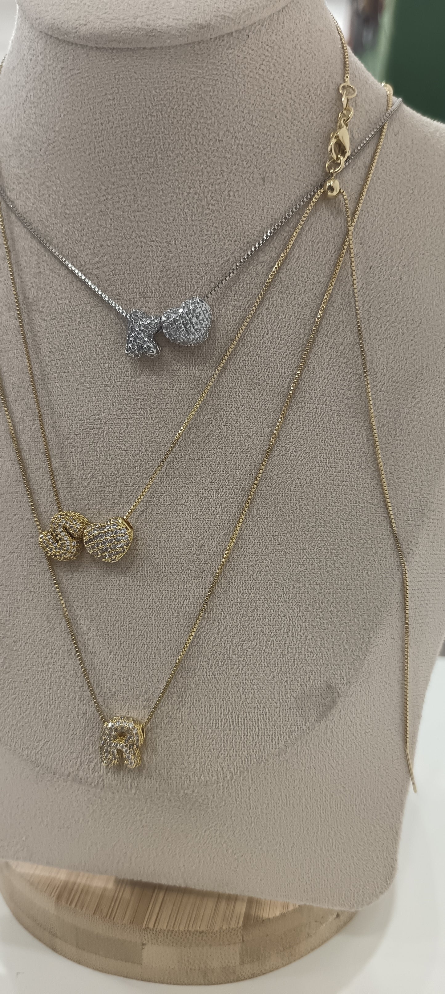 Collana piccola iniziale