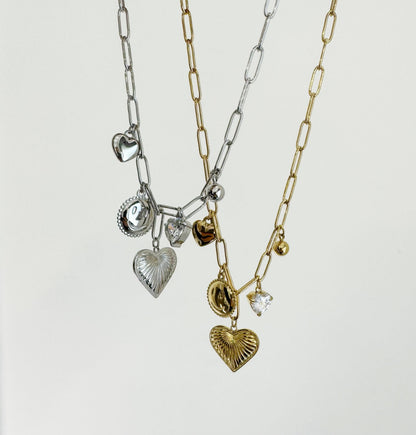 Collana charms love