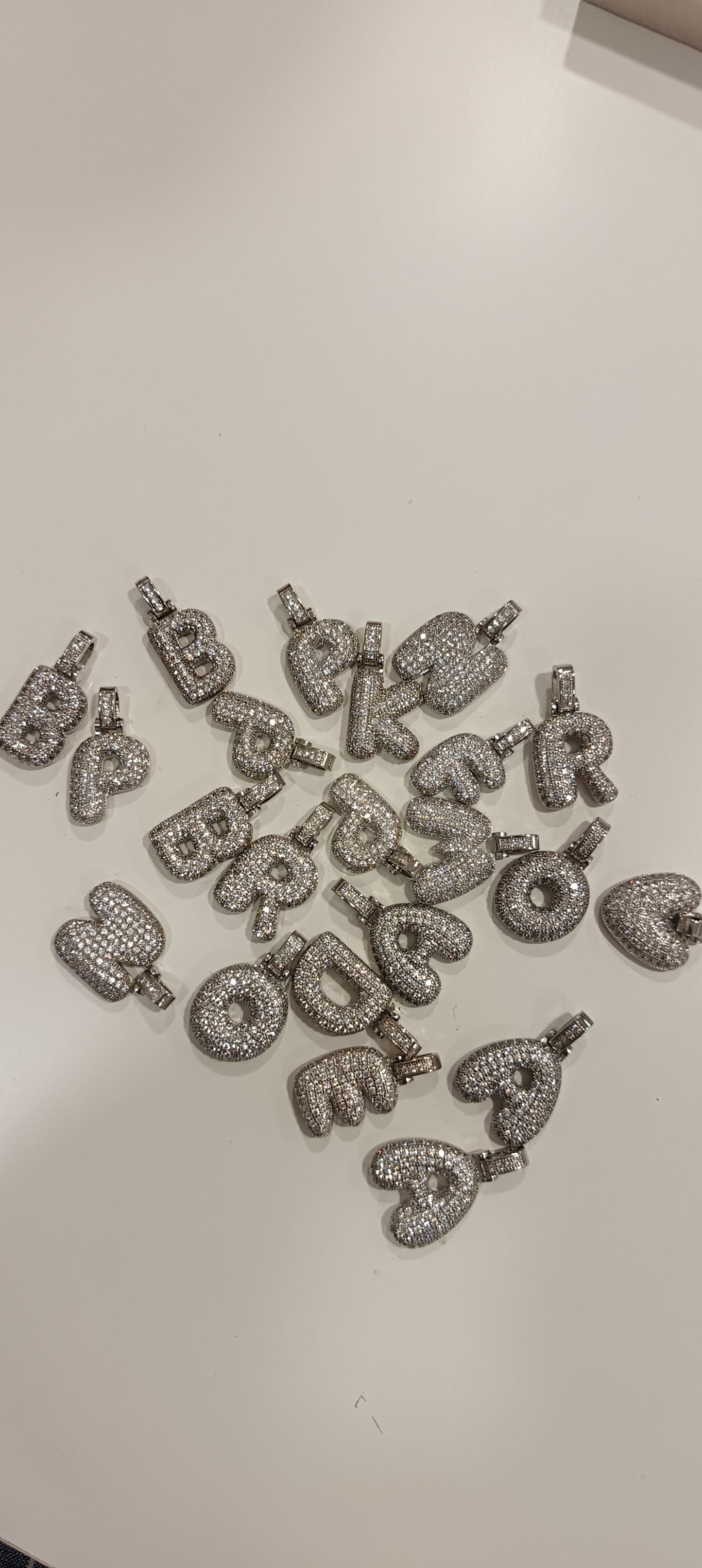 Charm Lettera Bubblè